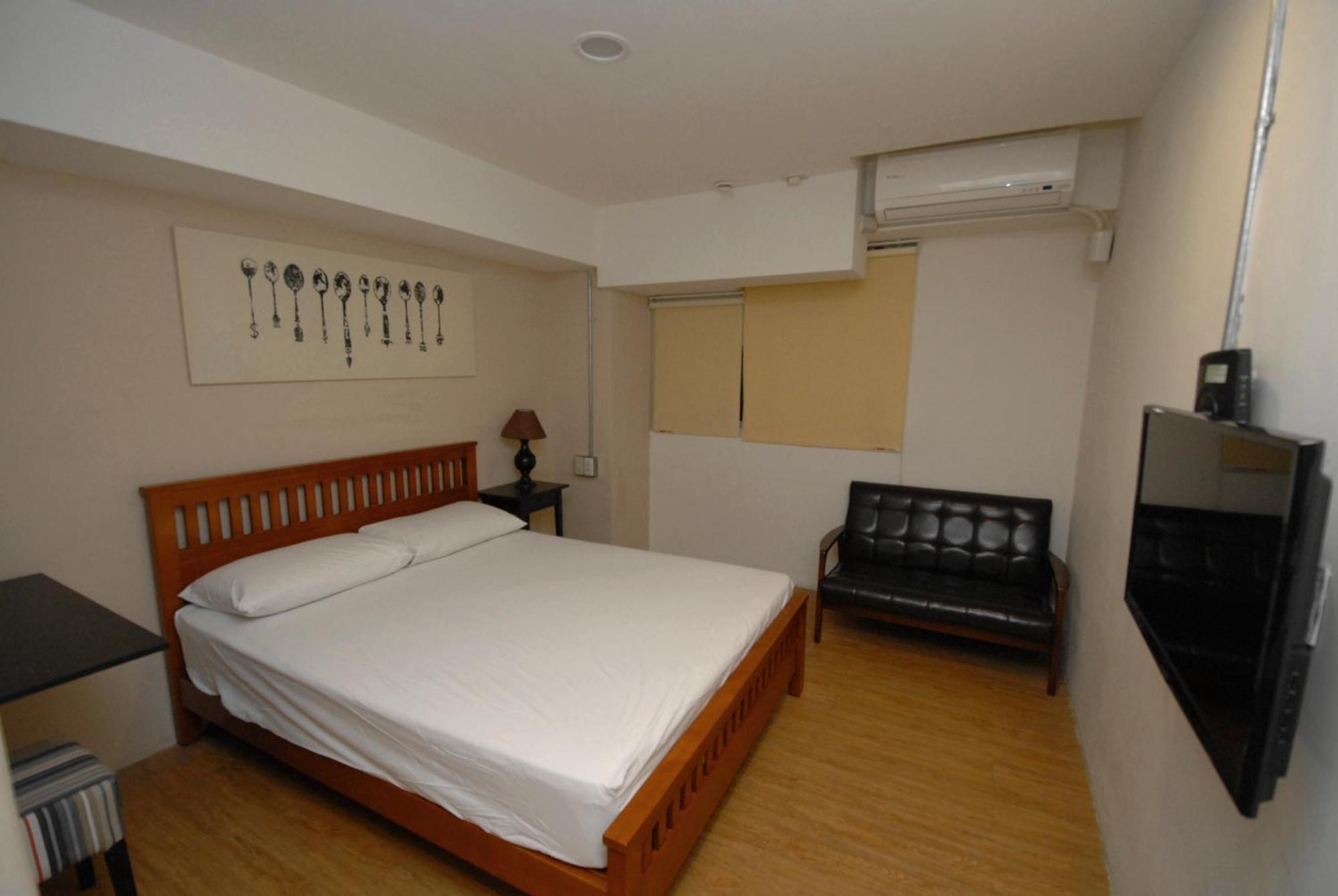 Mr. Lobster'S Secret Den Design Hostel Тайбэй Номер фото